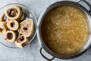Bone Broth Benefits For Dogs + Recipe	♡